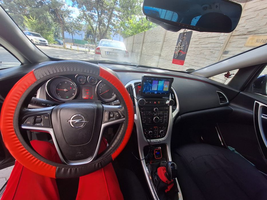 Opel Astra J 1.7 CDTI versiunea 125 CP | 2011 | Full Dotari (Vezi descriere)