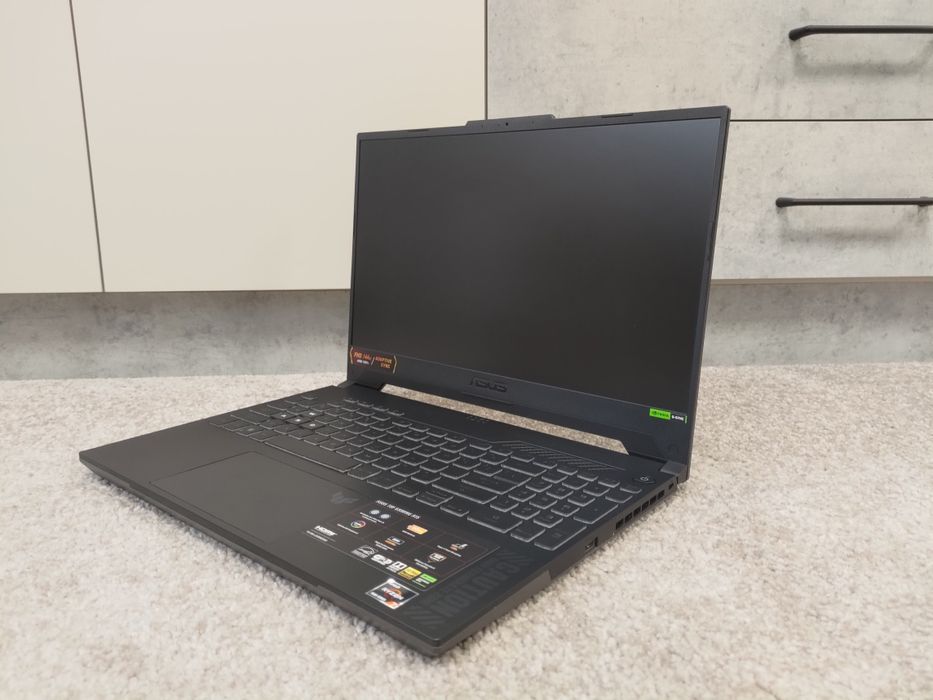 Laptop Asus TUF Gaming A15 + Promate Cooling Pad