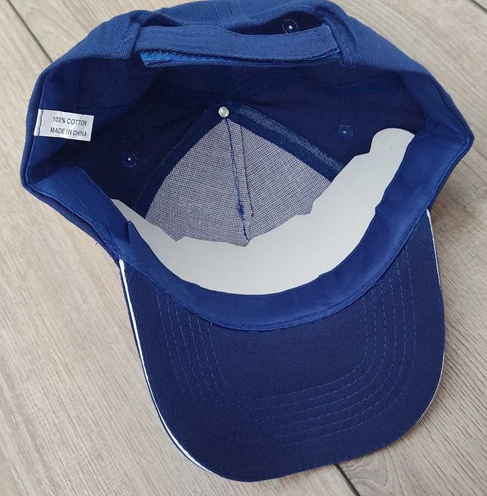 Шапки с козирка - 4 бр.