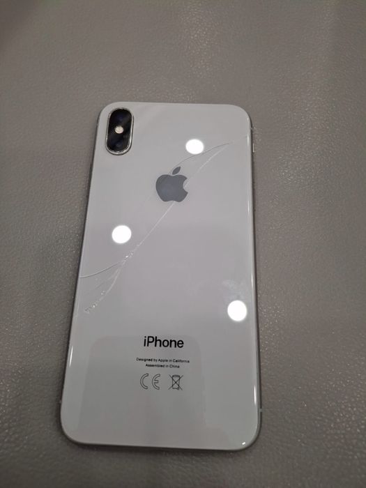 Iphone x 256 гб срочно продаю