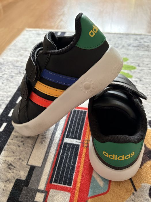 Детски маратонки adidas bubble