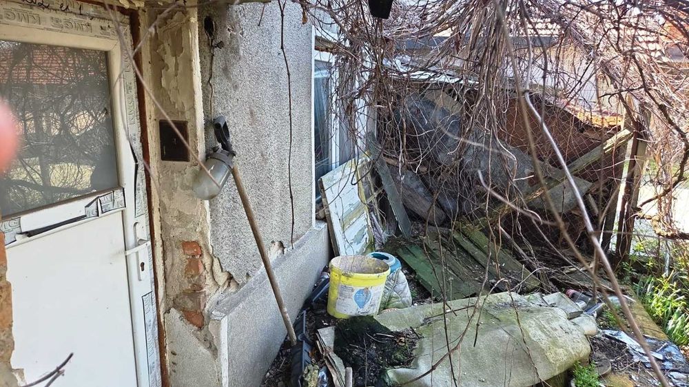 продавам къща Дружба