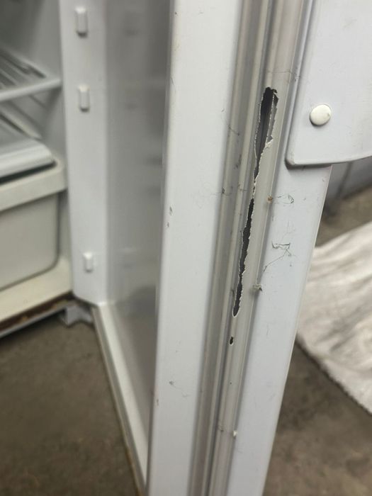 Холодильник бирюса