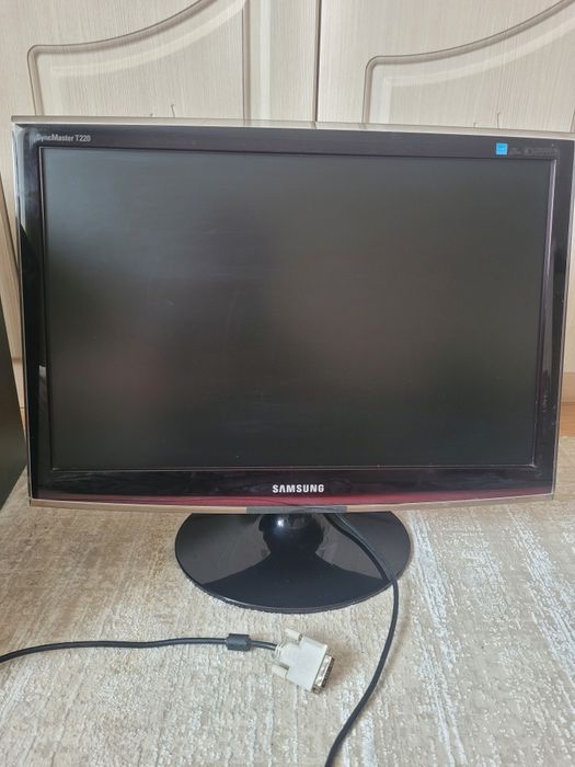 Продам компьютер в комплекте,