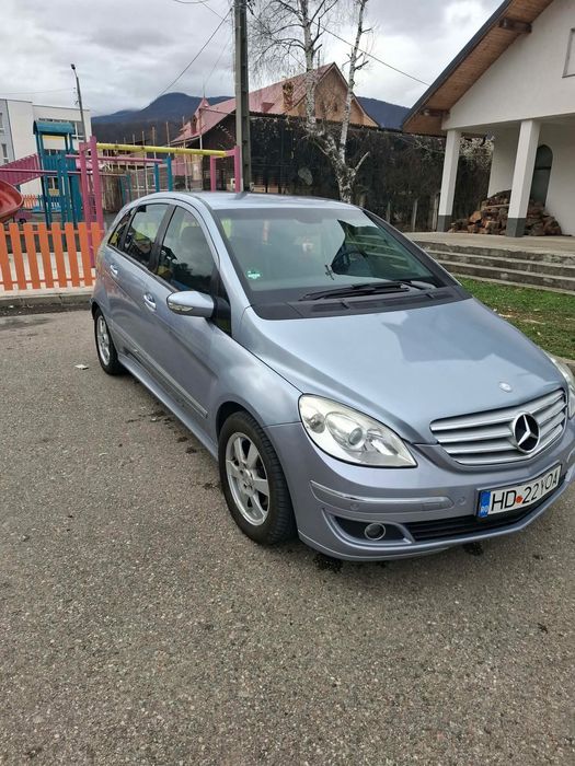 Mercedes B180 CDI automată