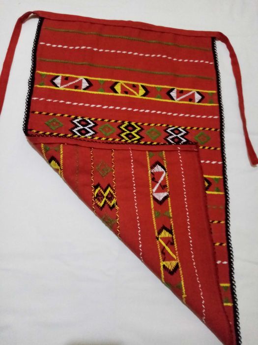 Престилка за народна носия-нова.