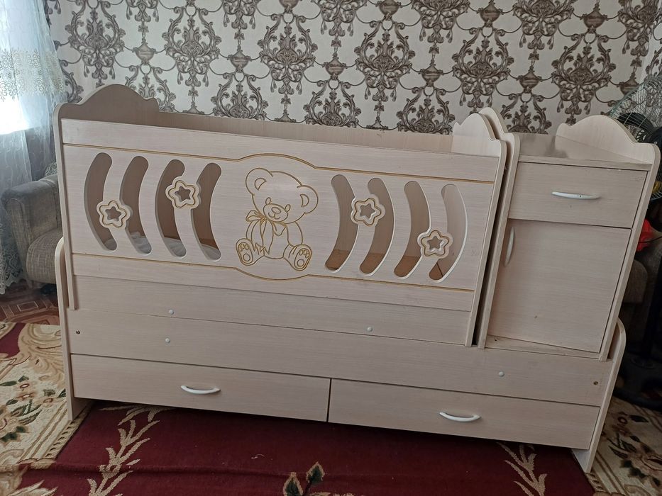 Болалар каравати