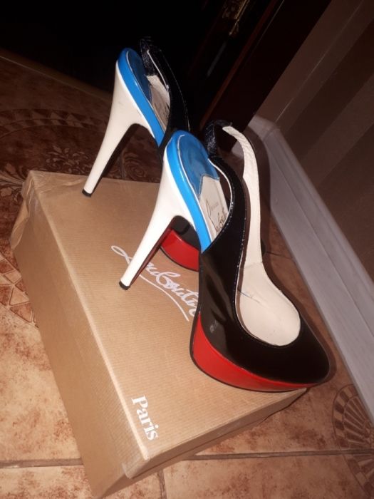 Туфли- лабутены оригинал