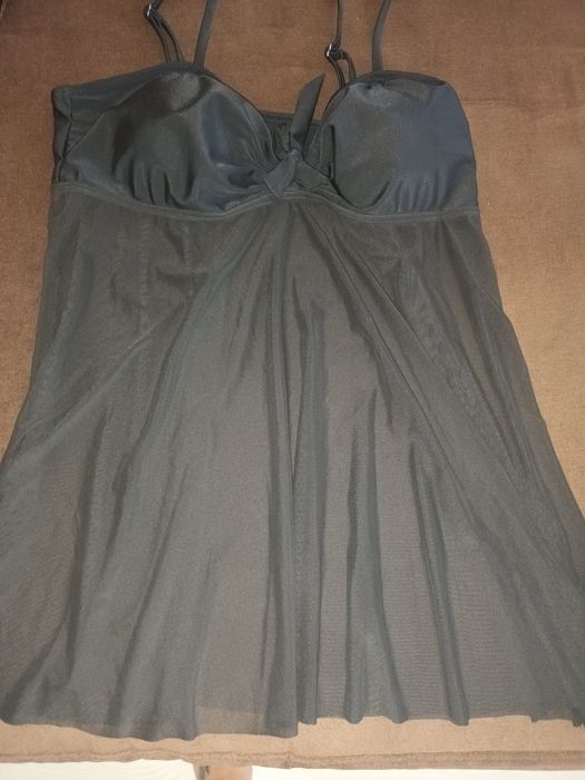 Нов бански костюм от 2 части отпред и отзад полупрозрачно