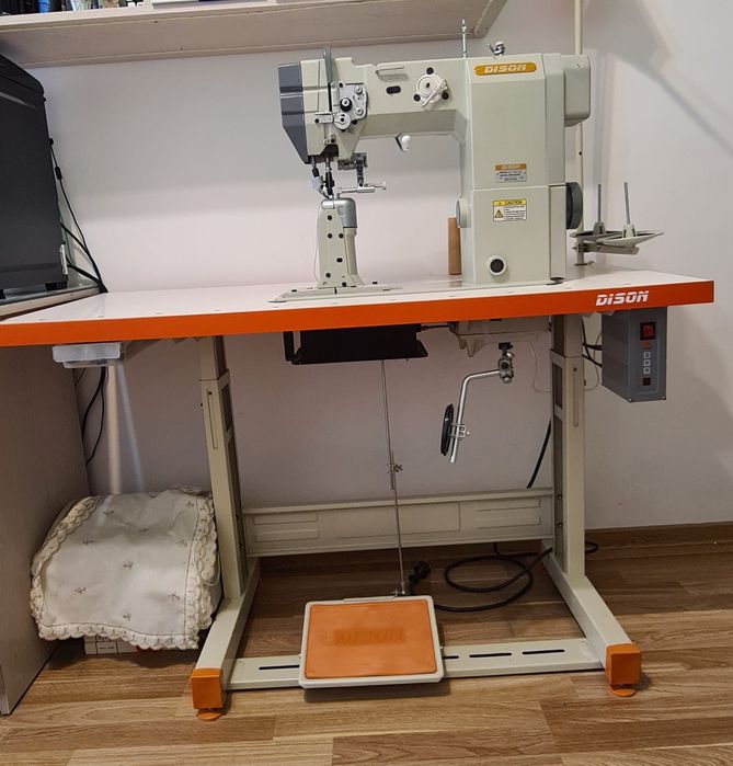 Masina de cusut piele DISON cu coloana