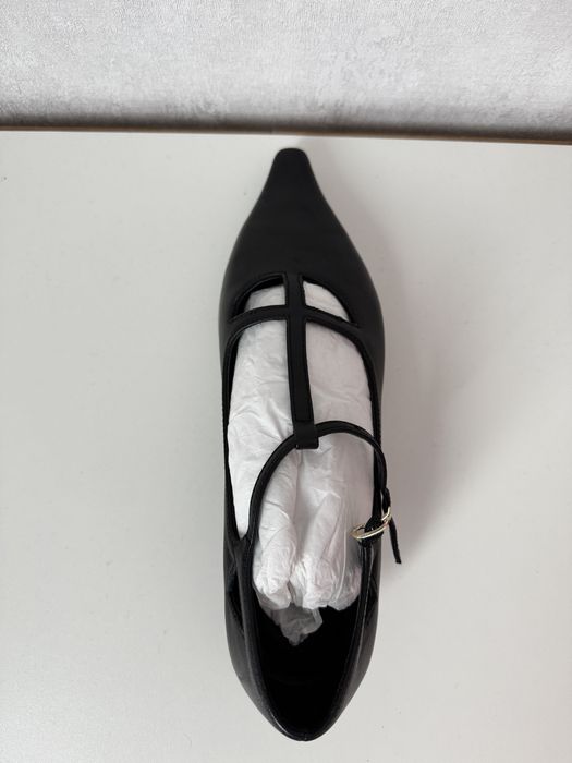 Новые туфли 36 размера  the Row