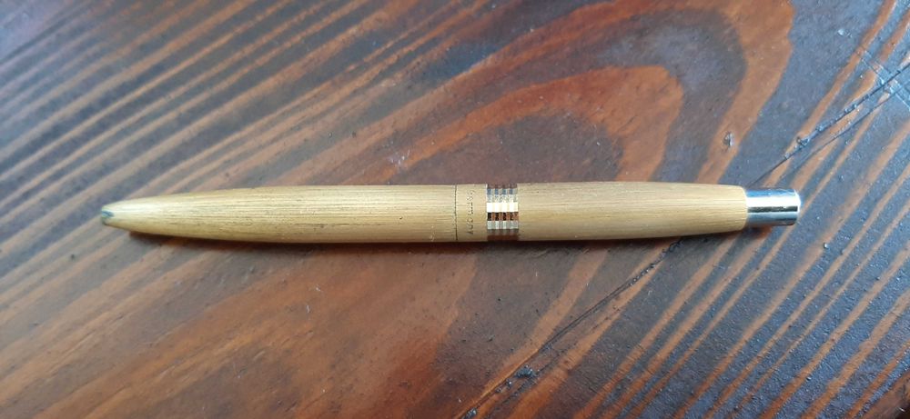 Стара химикалка Senator