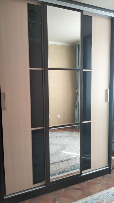 Продам шкаф-купе