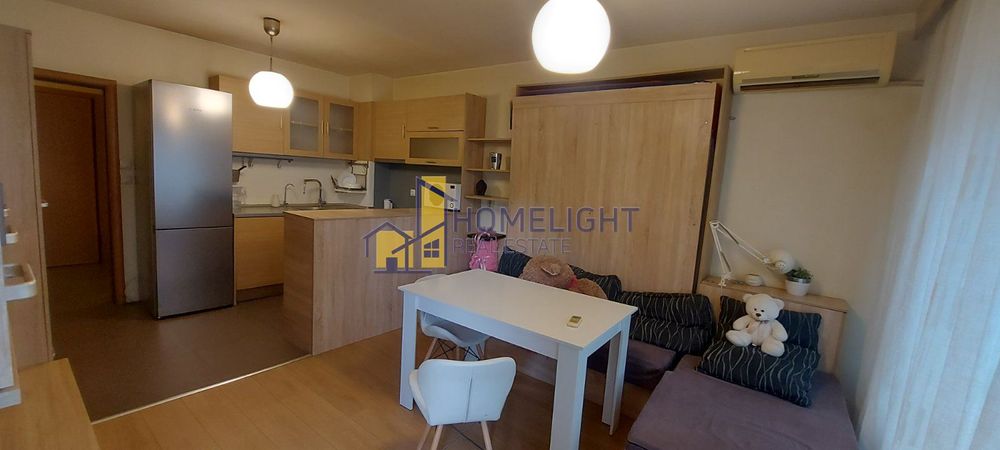 Двустаен апартамент в кв. Дружба 1