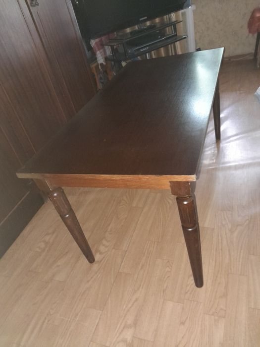 Продам. Журнальный столик.