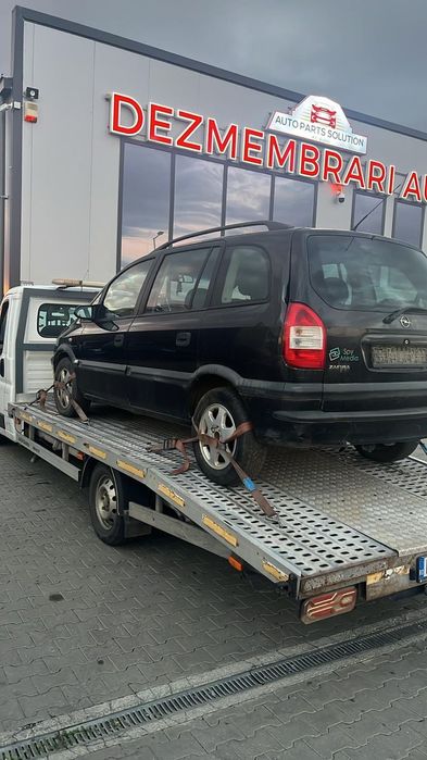 Dezmembram Opel Zafira A 1.8 benzina din 2001