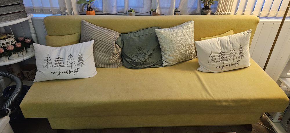 Разтегателен диван