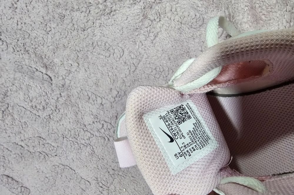 Adidași nike 38.5