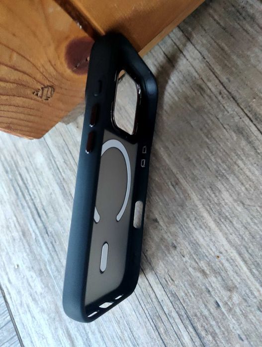 Husa telefon iPhone 17 Pro realizata din silicon si functie MagSafe.