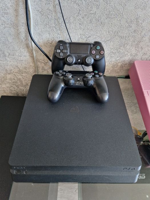 Продам Ps4 Sony Playstation 4