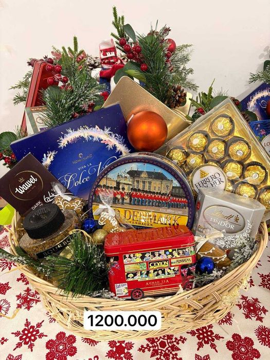 Новогодние подарочные корзины, янги йил саватлари