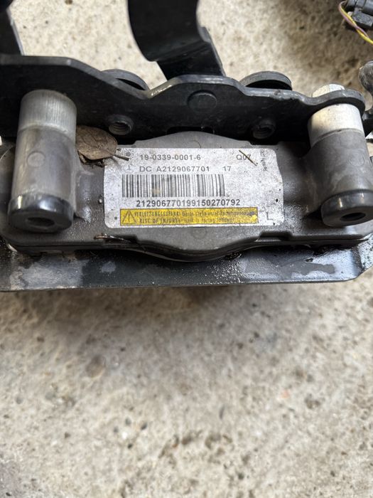 Balamale capota capse pirotehnice Mercedes w212 e class