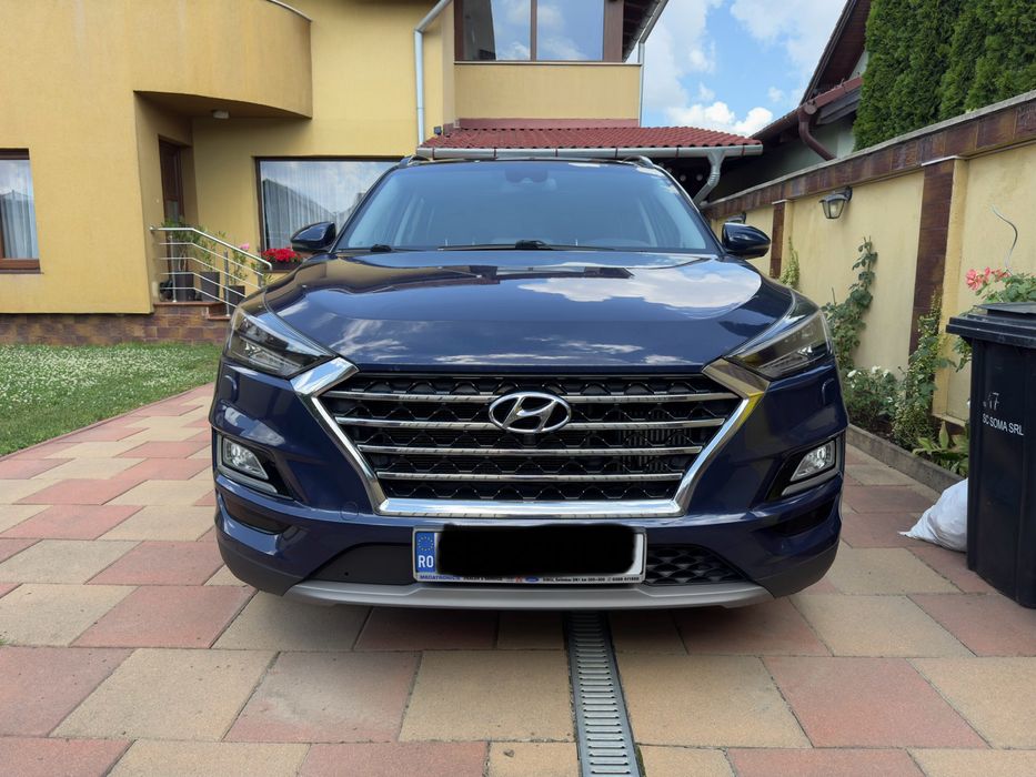 Hyundai Tucson 2.0l 185CP automata 4x4 echipare full euro 6