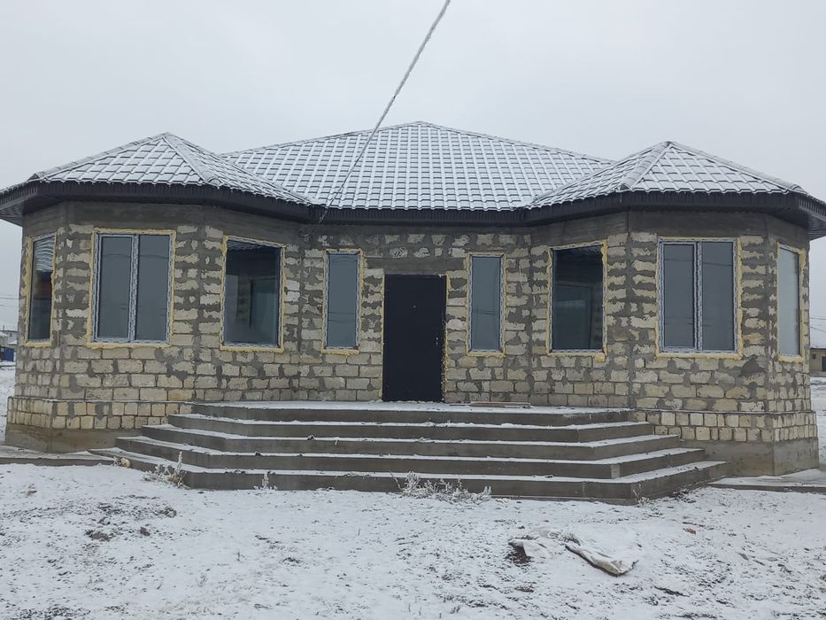 Продам дом в 22квартале черновой