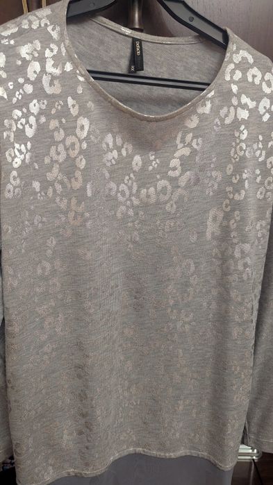 Продам 2 шикарные кофточки+ батник