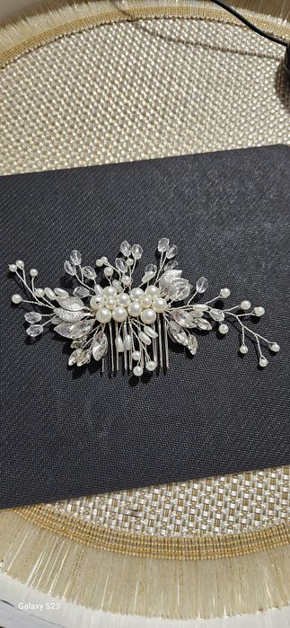 Agrafă de par cu perle