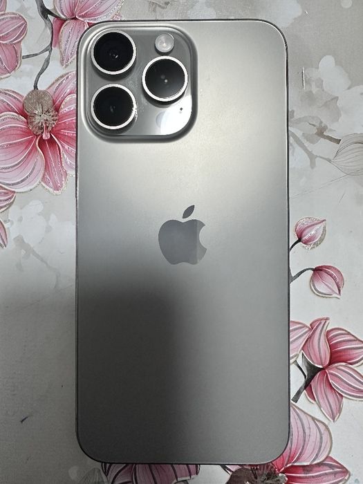 Iphone 15 pro max 256 idiyal