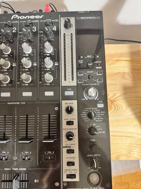 Vand Pioneer DJM-750
