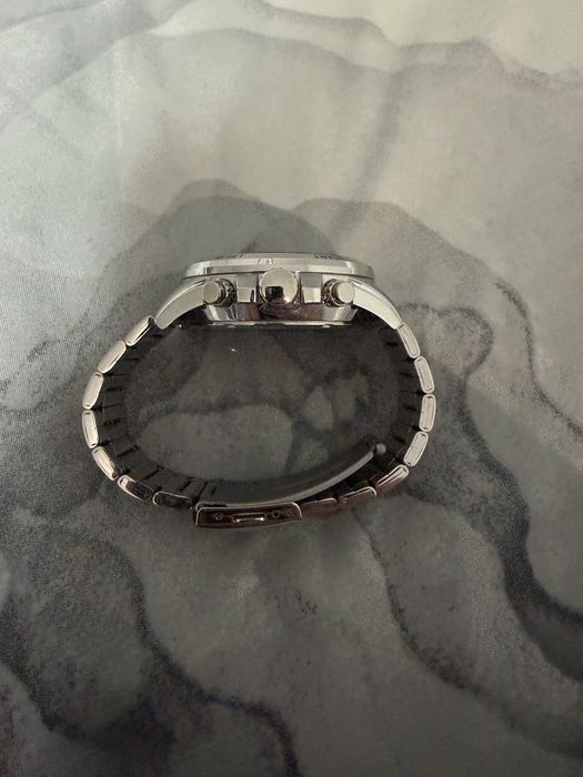 Мъжки часовник Lorus "КАТО НОВ"