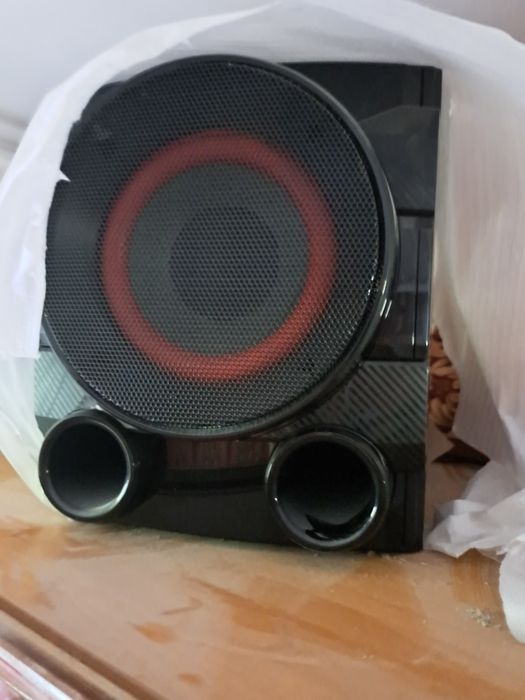 Сабвуфер LG новый в упаковке