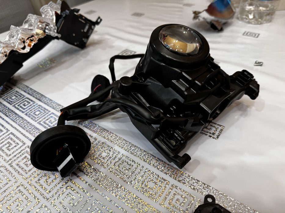 Фара камри 75, линзы, коректор и диод