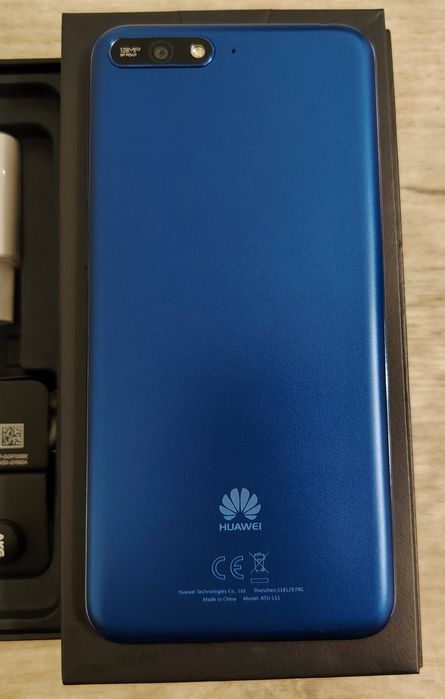 Huawei Y6 (2018), Dual SIM, 16GB, 4G, Micro SD 16GB , Casti AKG by Samsung , Albastru cu Negru , Full Box