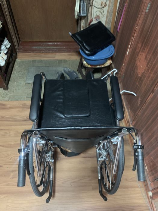 Инвлидное кресло трансформер