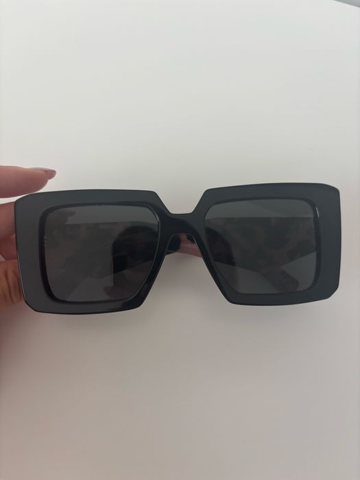 Ochelari de soare Prada