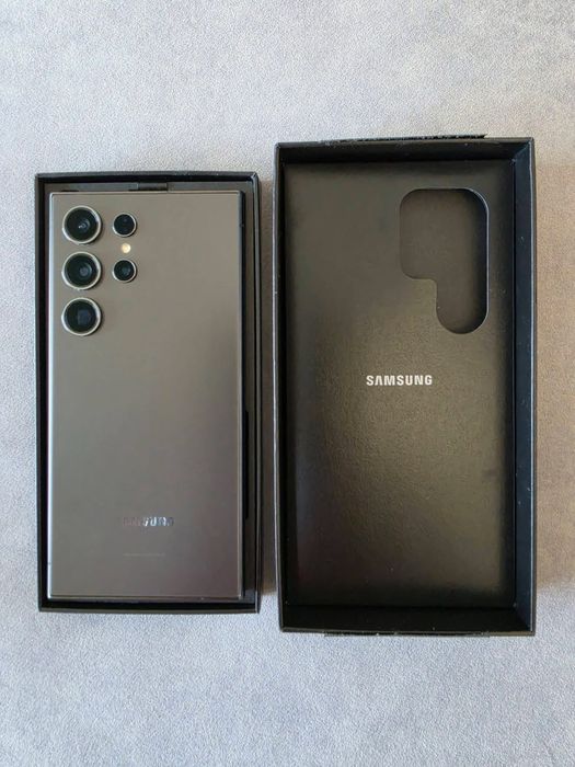 Samsung S24 ULTRA de 256 GB si 12 GB RAM cu Garantie