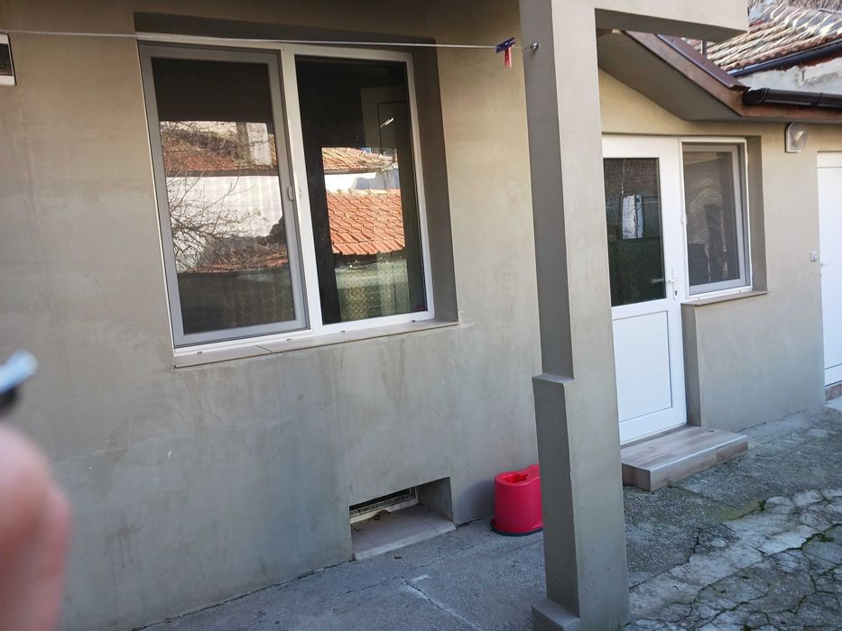 Продава къща , Колхозен пазар