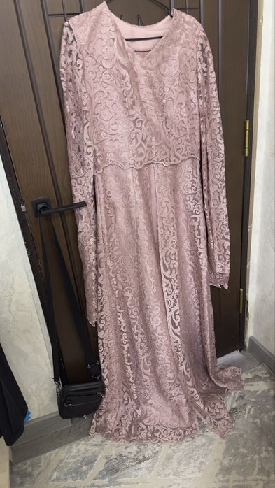 Вечернее платье