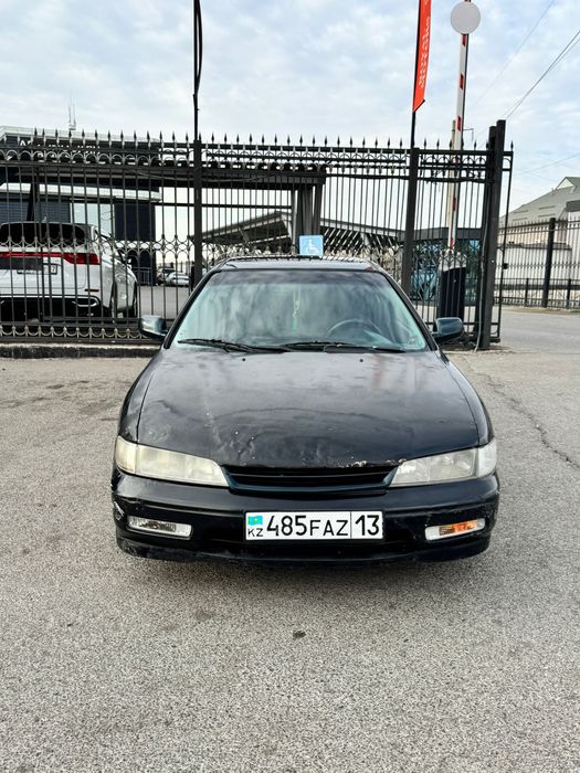 Срочно продам Honda accord 1994год.