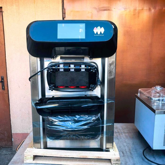 Сладолед машина -нова
