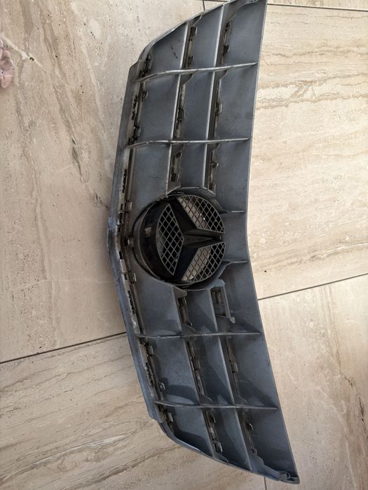 Декоративна решетка Мерцедес Е класа купе W207 Mercedes E klasa