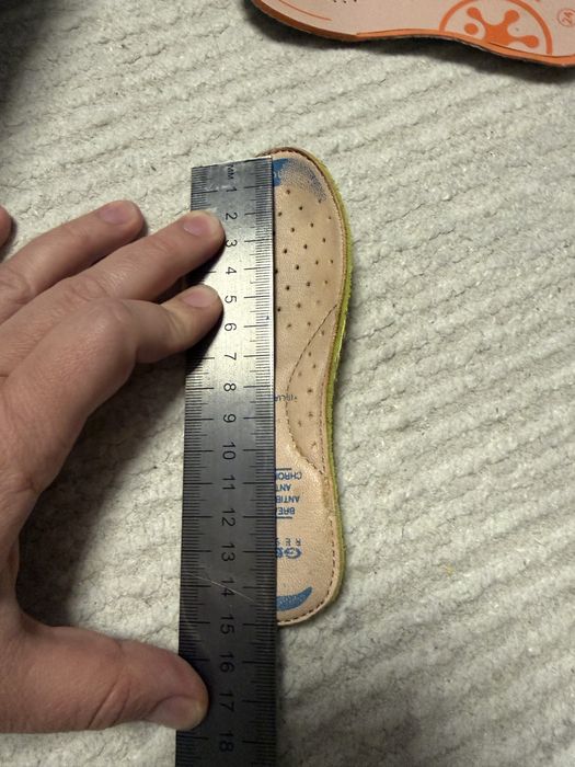 Кроссовки детские