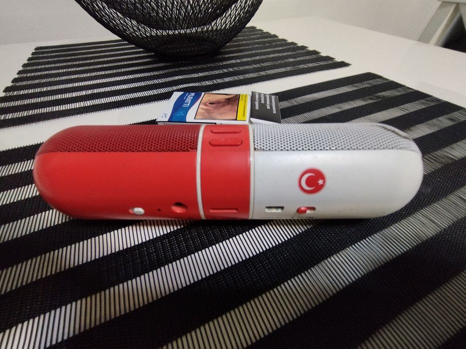 Преносима колонка Beats pill by Dr. Dre