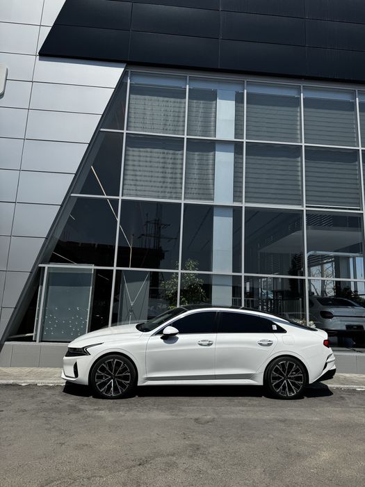 Kia K5  2L mator 2021