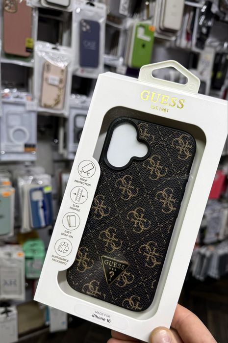 Iphone 16 Оргинален кейс на Guess