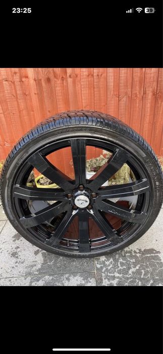 295/30/22 Джанти с гуми Audi