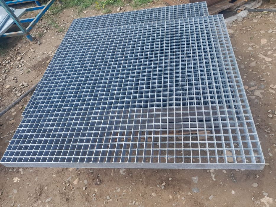 Grătare zincate 4mm grosime de spălătorie